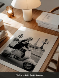 Eiffelturm Vespa Fahrt Retro Stil