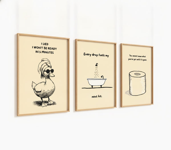 Poster-Set '5' - Badezimmer Humor (3er-Set) - Rosa Ente, Badewanne & Toilettenpapier - Bild 3